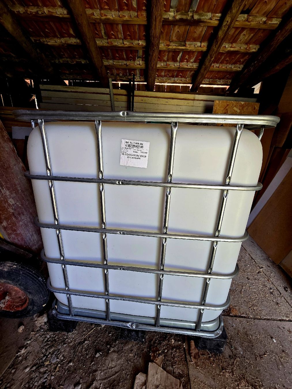 Abbeveratoi e trogoli: Neuwertiger Wassertank 1000L – Usato da Hasle LU venduto da stupero 2