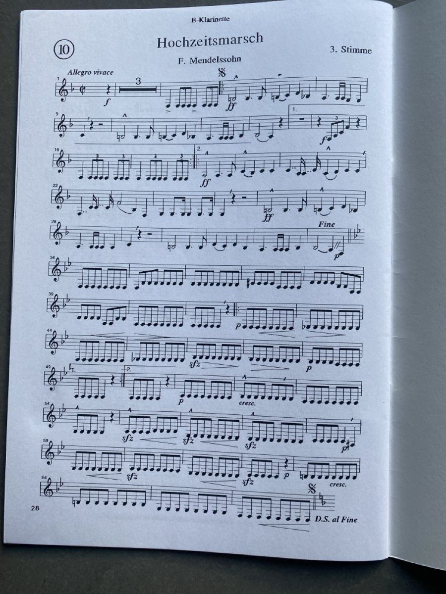 Libri: Bb-Klarinette: Feierliche Musik – Nuovo (secondo la descrizione) da Dallenwil venduto da kavogt6 4