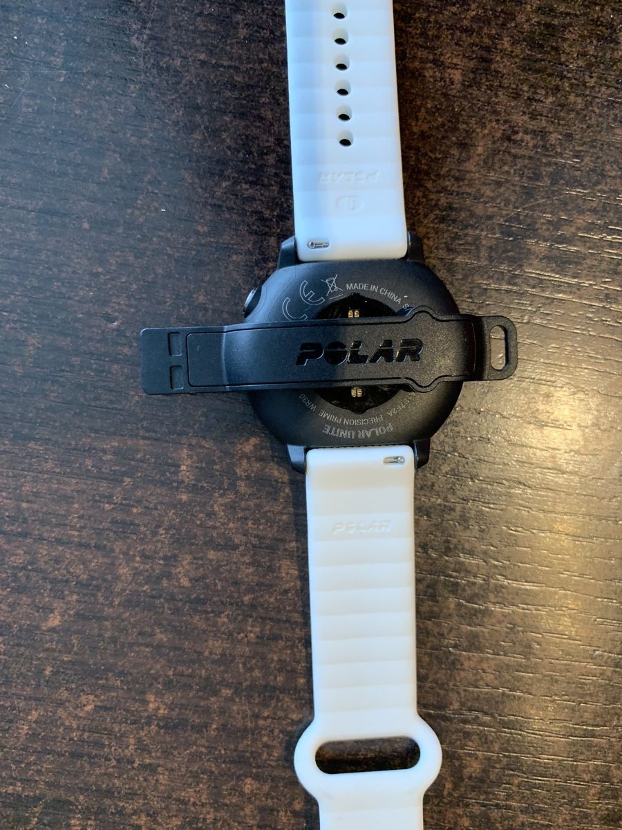 Polar Montres: Montre connectée – Neuf (Voir description) à Domdidier par qatar1973 3
