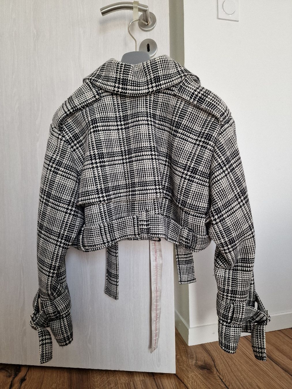 Off-White Giacche: Trench/blazer Off-White – Nuovo (secondo la descrizione) da Yverdon-les-Bains venduto da Scmps 8