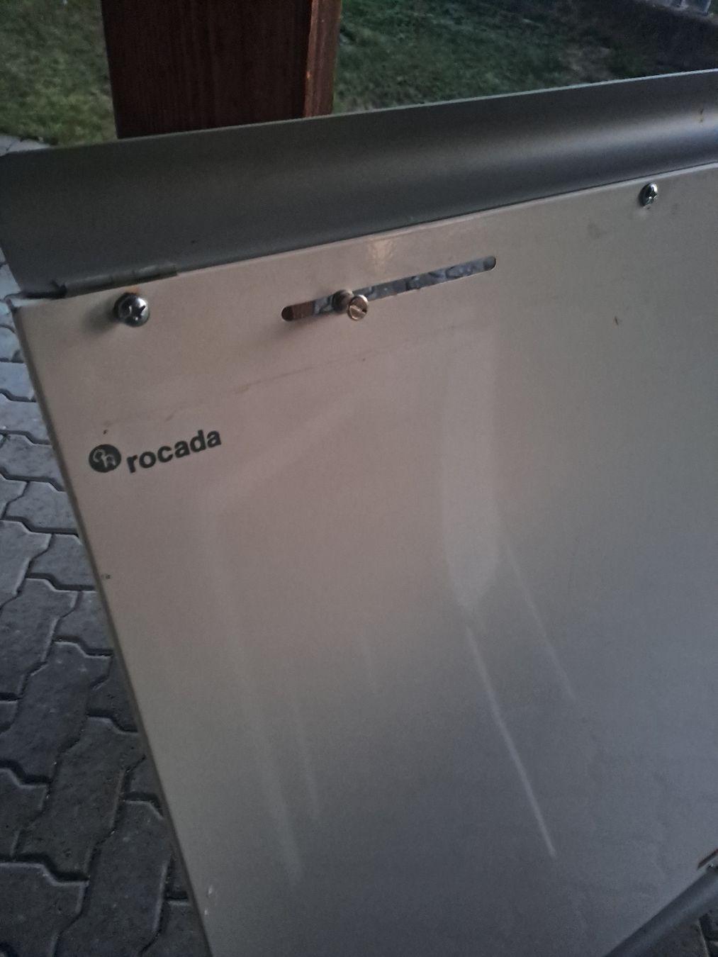 Equipement de magasin & Foires: rocada , einfacher Passantenstopper – D'occasion à Uetendorf par Essiggurken 1