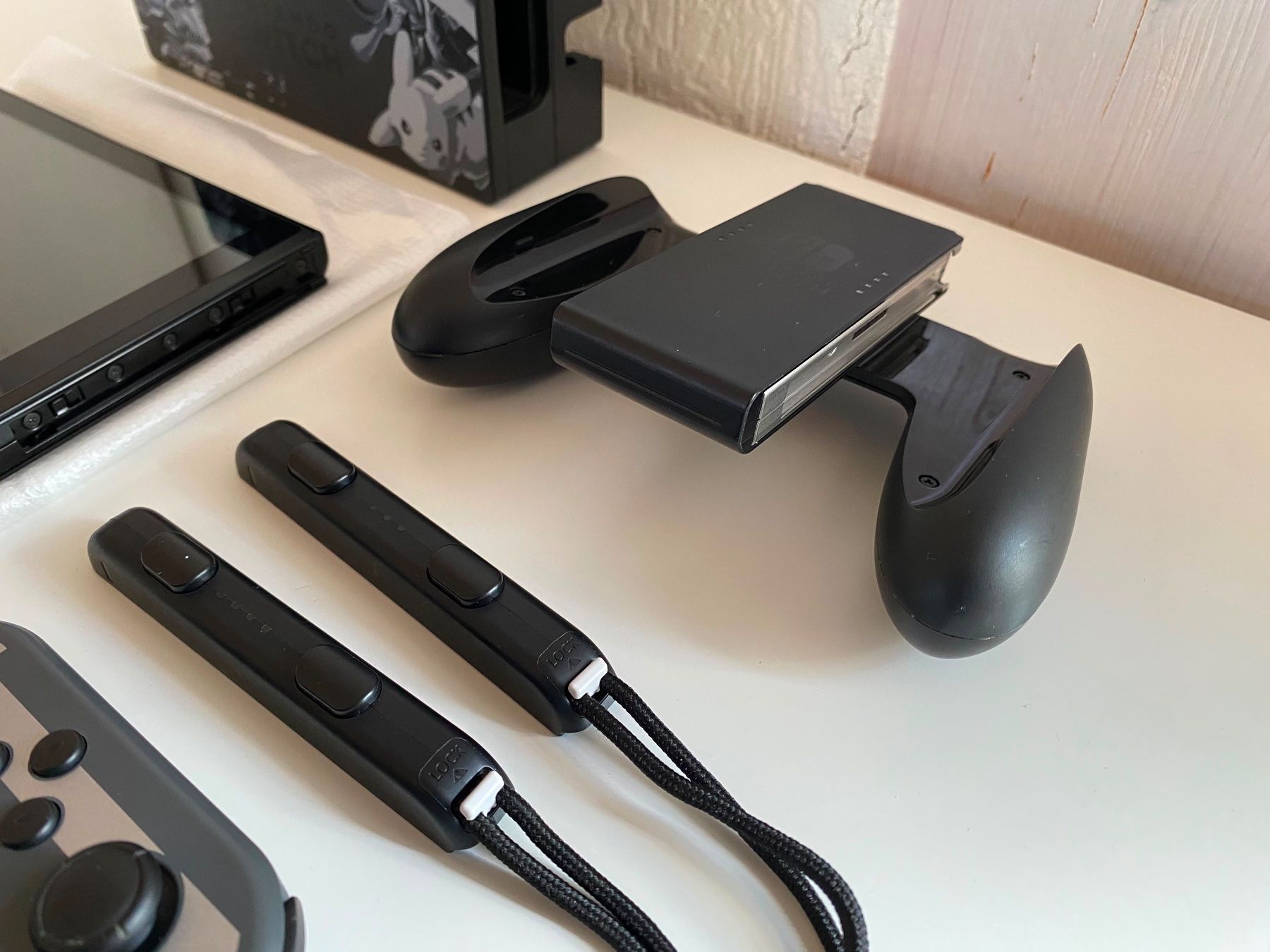 Nintendo Console: Nintendo Switch Super Smash Bros. Ultimate Edition – Usato da La Tour-de-Peilz venduto da AIbator 3