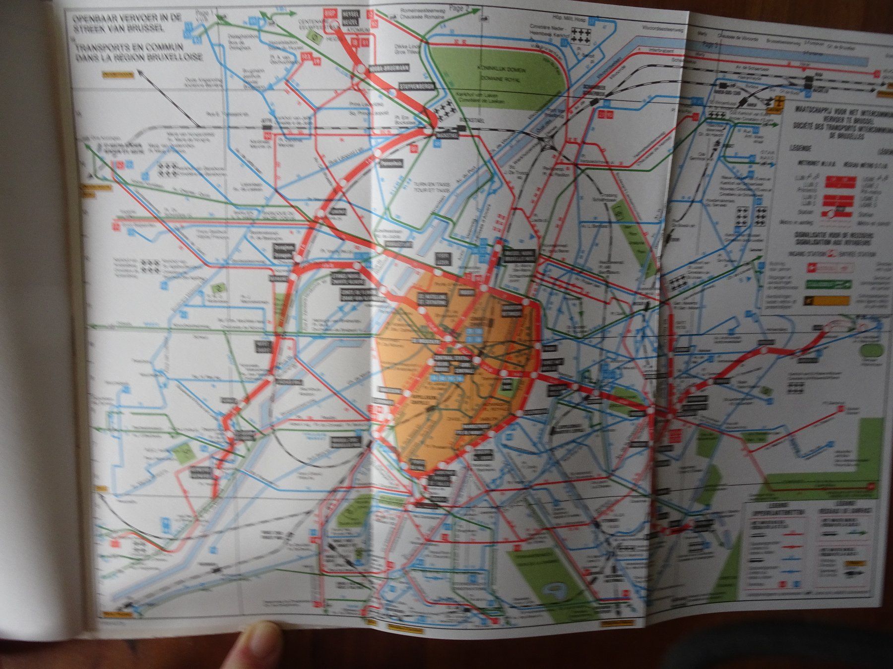 Cartes géographiques & atlas: Falk Stadtplan Brüssel – D'occasion à männedorf par purzelchen 3