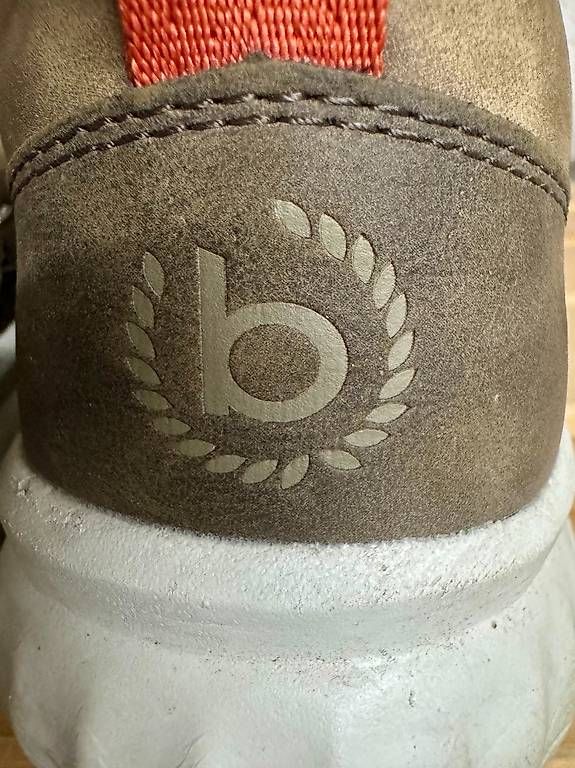 Bugatti Scarpe da uomo: Herrenschuh Bugatti, Gr. 45, sehr bequem! – Usato da Zürich venduto da fonti04 4