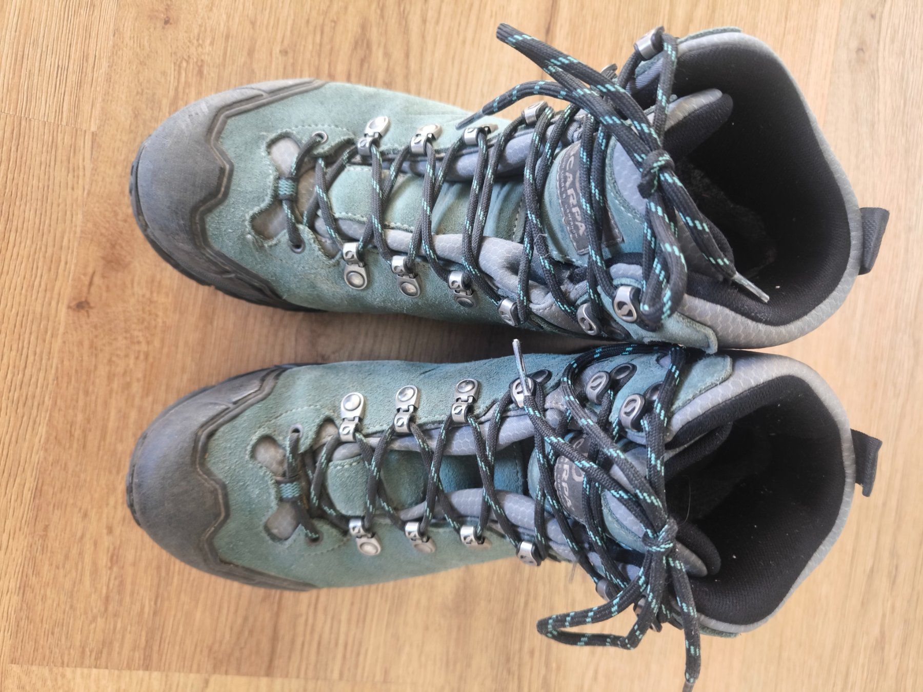Scarpa Scarpe da donna: Scarpa Goretex Wanderschuhe 41 / 7 – Usato da Ebikon venduto da brombomboli 5
