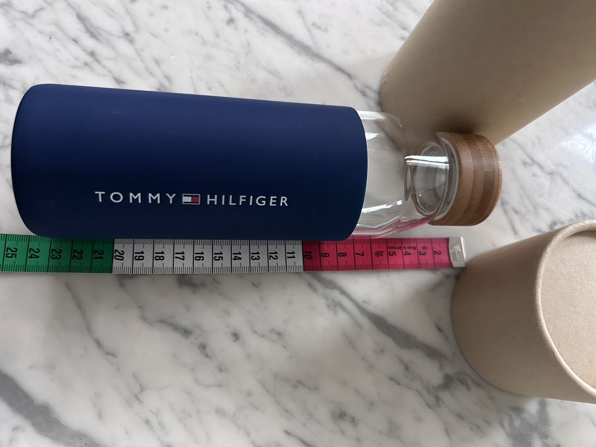 Borracce & Thermos: Tommy Hilfiger thermo flask for hot and cold drinks – Nuovo e nell'imballaggio originale da Biel/Bienne venduto da zit_v5yc 1