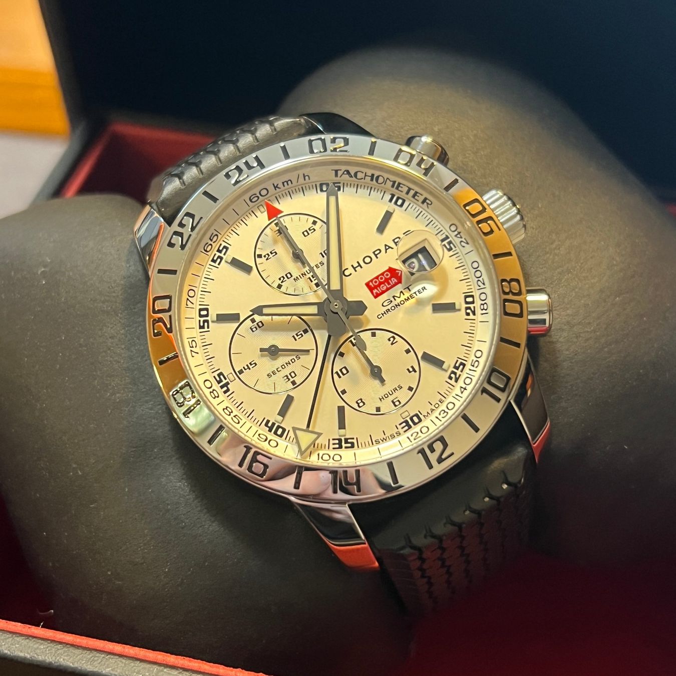 Chopard Uhren: Chopard Mille Miglia GMT Full Set 16/8992-3003 – Gebraucht aus Carouge GE von Watchaser 7