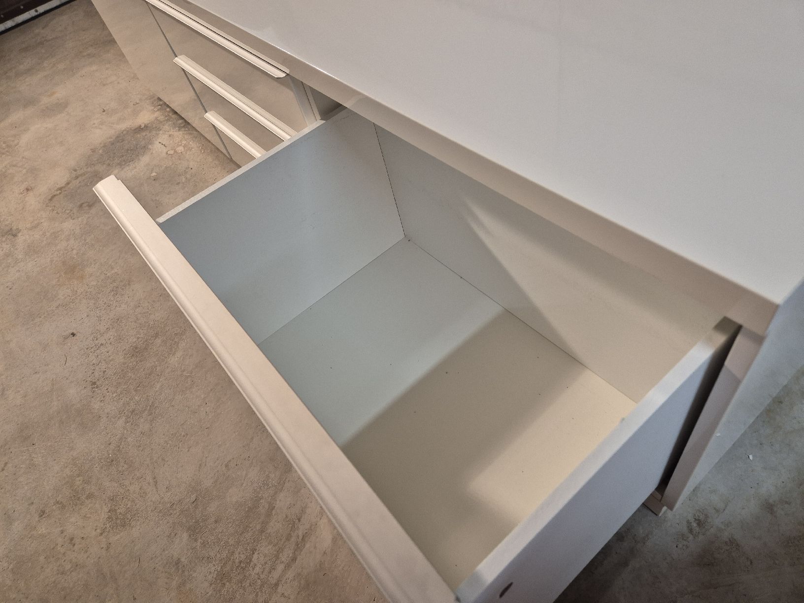 Ikea TV Möbel: Sideboard BESTA von Ikea – Gebraucht aus Ermenswil von dardarohn 2