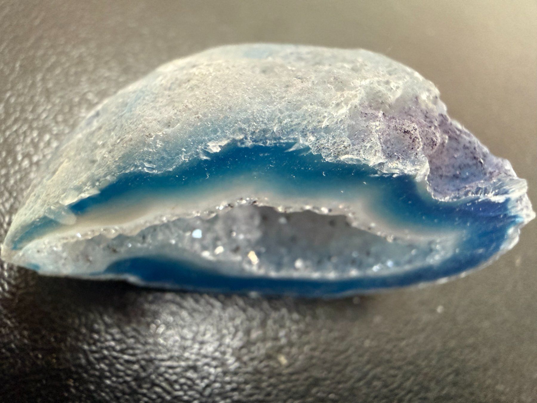 Mineralien & Heilsteine: Achatgeode, Südafrika (2) – Neu (gemäss Beschreibung) aus Muri b. Bern von Gemmes 1