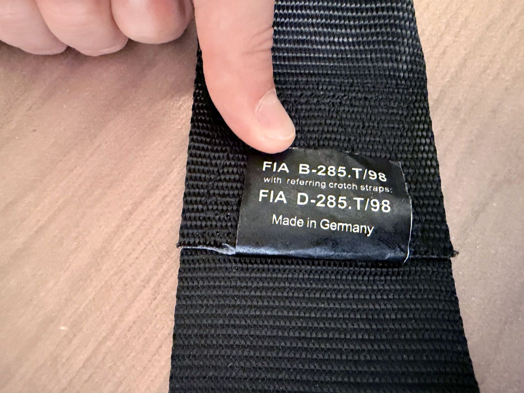 Tutti pezzi di ricambio auto: 4-Punkt Renngurt, 75mm, pull-up – Usato da Nottwil venduto da rattkatz 3