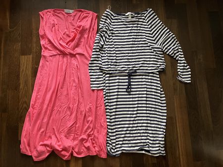 Pregnancy and nursing dresses like new size S/M
