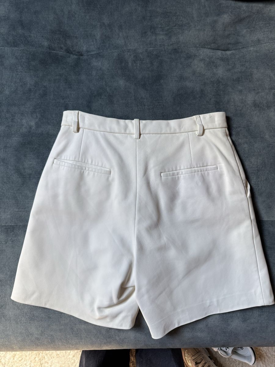 Pantaloni: IRO leather shorts S 700€ – Usato da Barna venduto da orbuyorcry 6