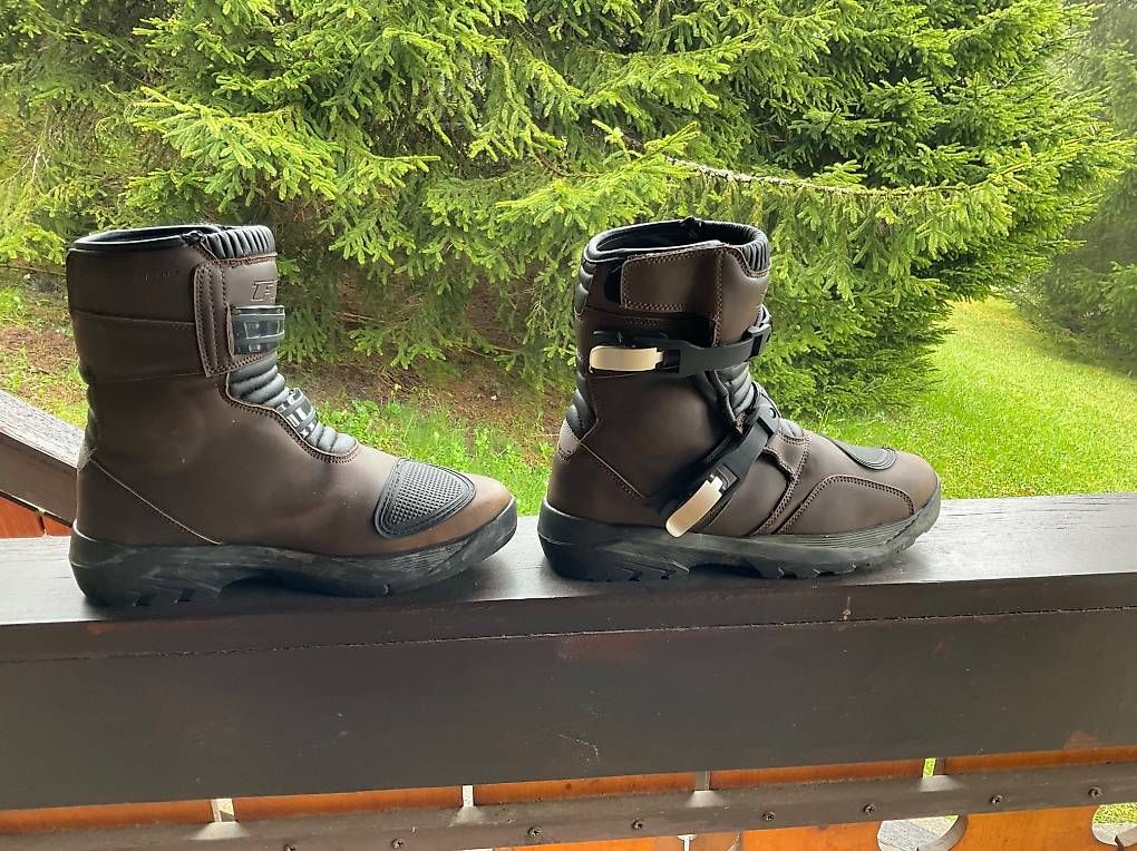 Scarpe da uomo: Bottines de moto – Usato da Bougy-Villars venduto da chr_x2m9