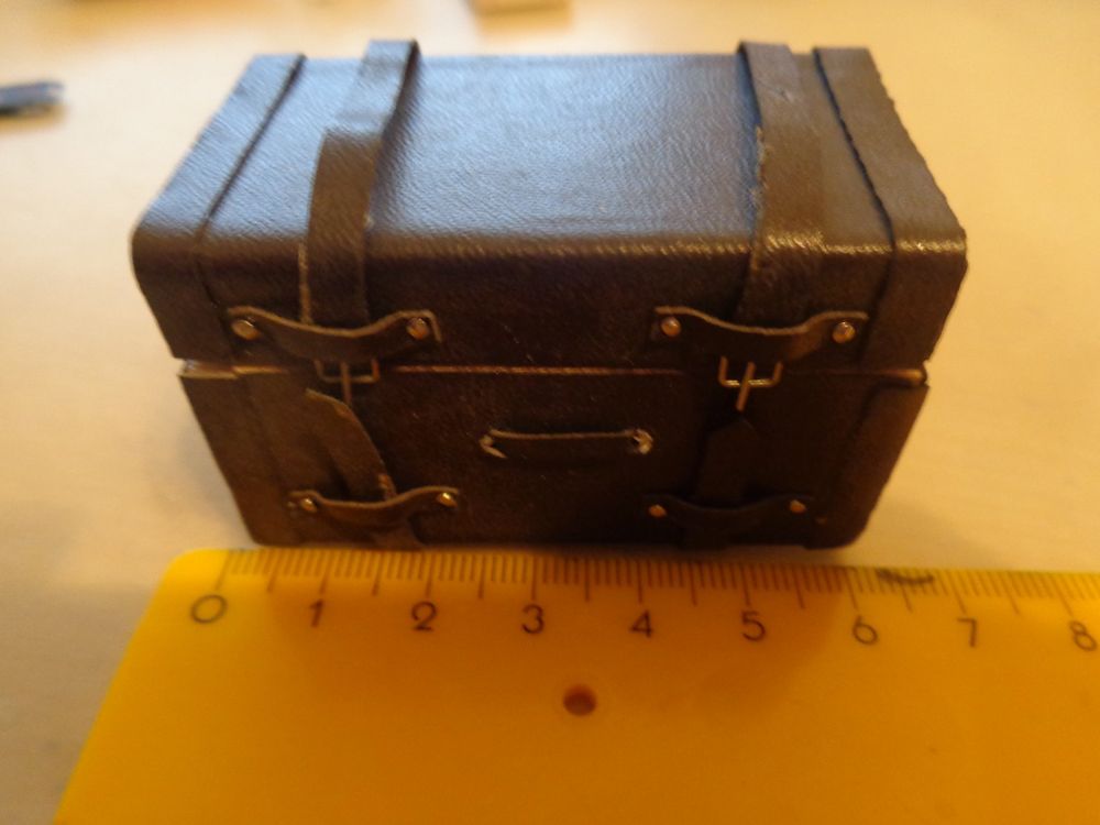 ZUNOXAZ 6-teiliges Miniaturkoffer Set - Puppenhaus Zubehör Vintage Deko