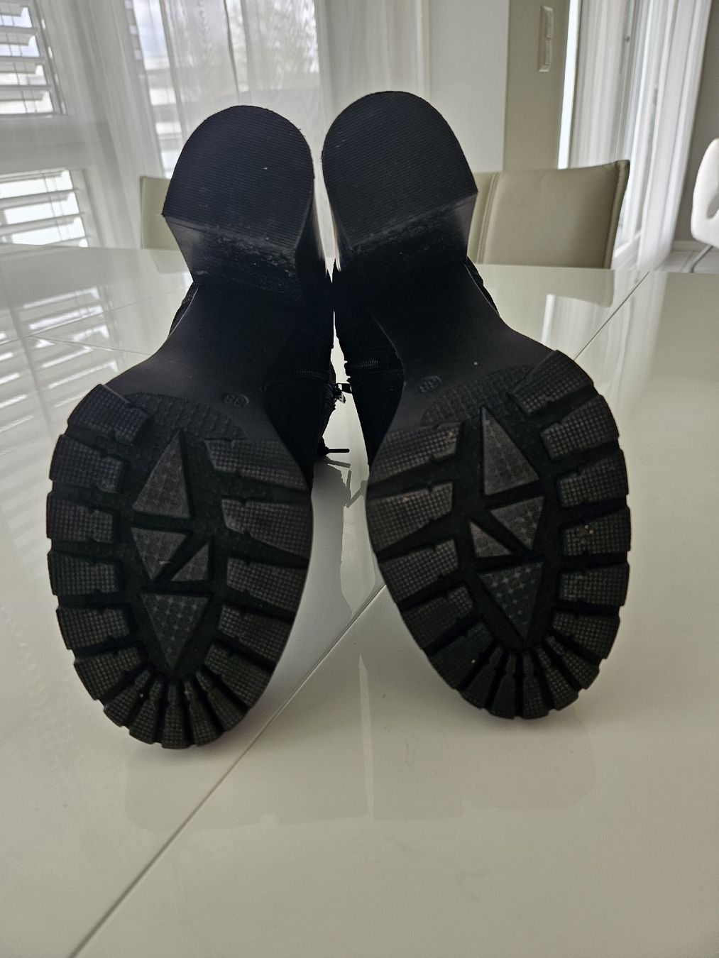 Chaussures femmes: Stiefel – D'occasion à Ostermundigen par Msmash 2