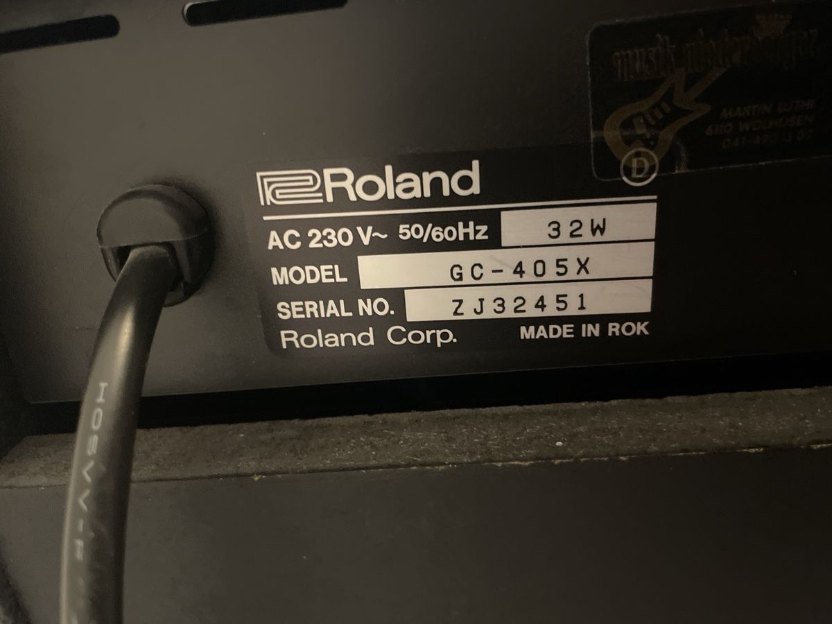 Roland Amplificatori: Gitarrenverstärker Roland 405 – Usato da Ebikon venduto da kob_mcb6 2
