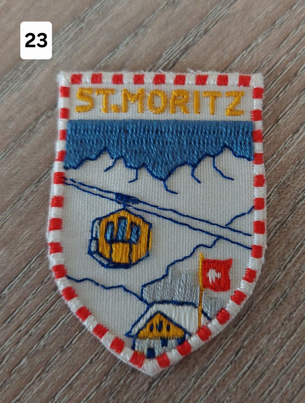 Placchette & Badge: Badge , Patch, Aufnäher ST.MORITZ , Seilbahn (23) – Nuovo (secondo la descrizione) da Schwarzenbach SG venduto da Rigus