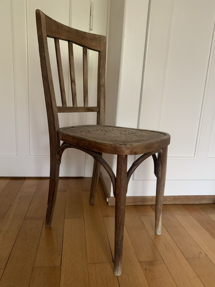 Horgen Glarus Chaises: Klassischer Bistro Stuhl von Horgen Glarus – D'occasion à Bern par SamuelH02 2