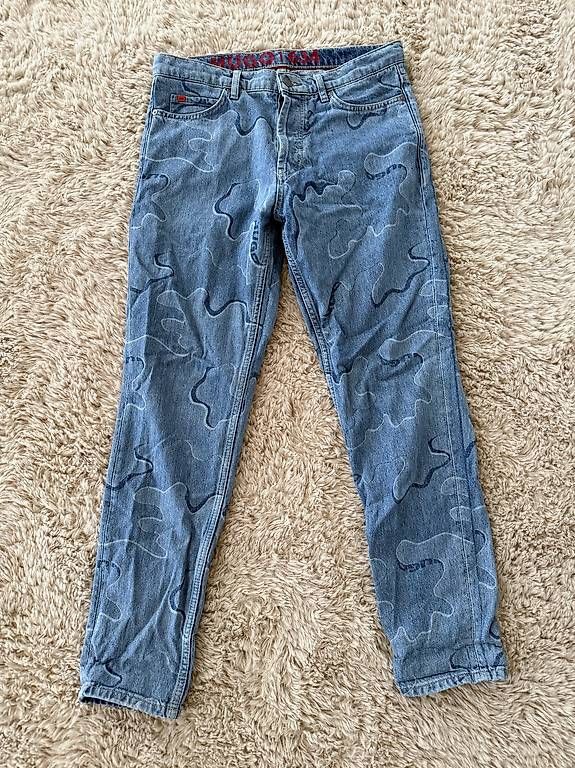Jeans: HUGO Jeans mit Allover-Print – Usato da Zwingen venduto da KatjaM