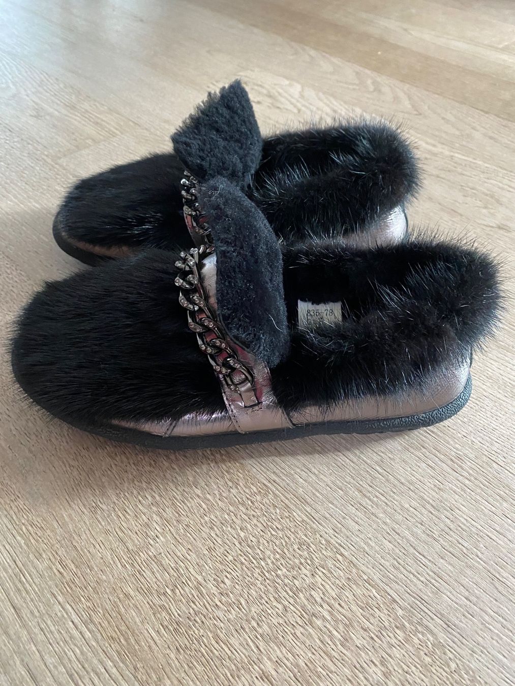 Scarpe da donna: Loafers Nerzpelz – Usato da Othmarsingen venduto da Paucaverba 4