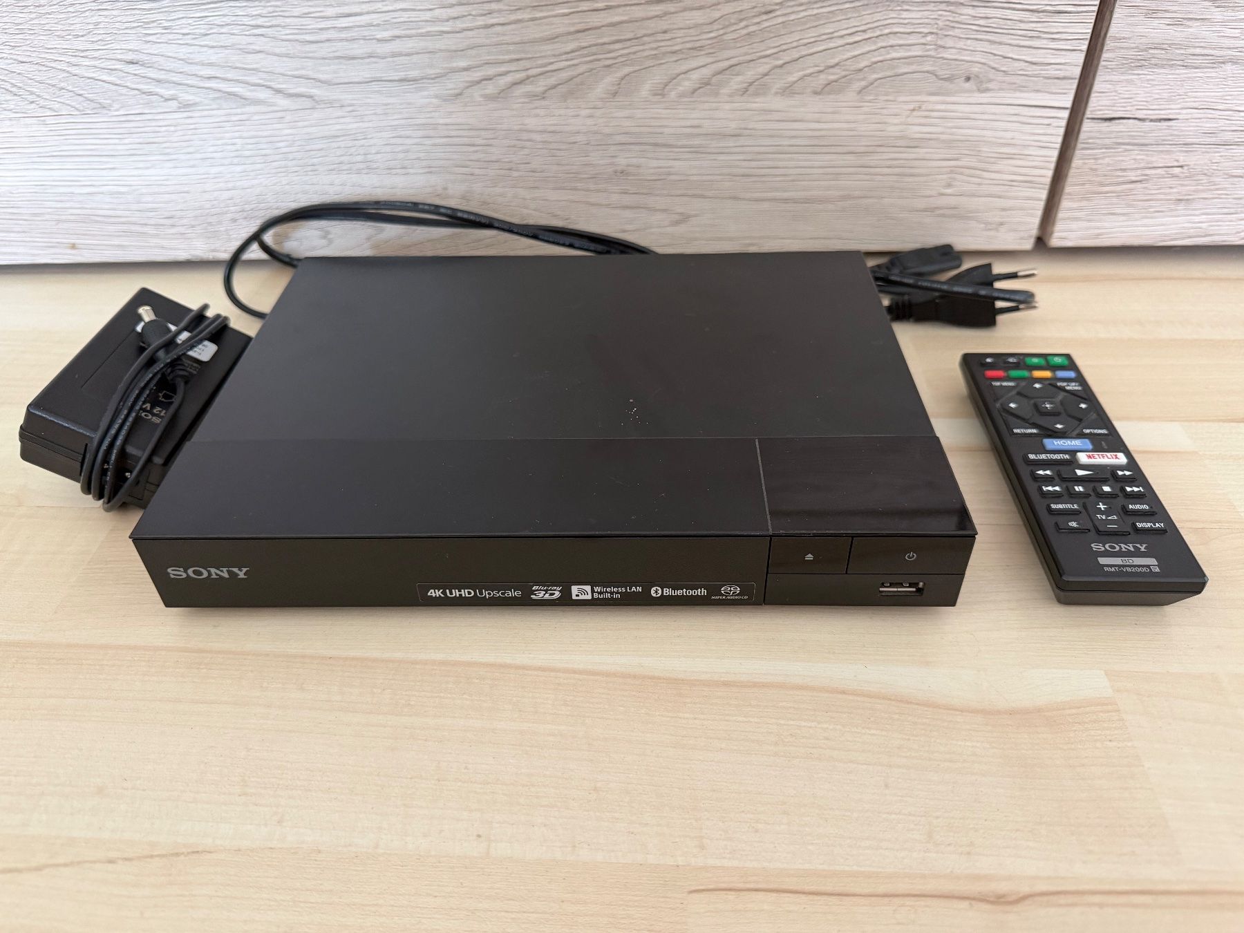 Sony Systèmes audio & multimédias: Sony Blu-ray Player 4K Upscale Modell BDP-S6700 / 3D Player – D'occasion à Altstätten SG par sheamus 1