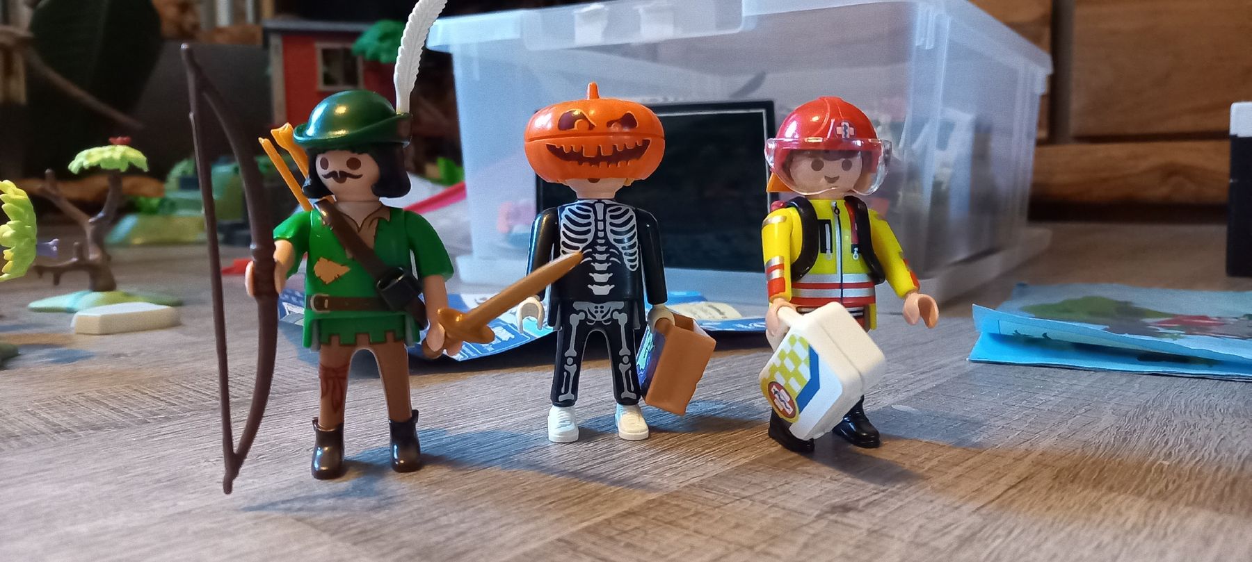 Playmobil Giocattoli: 3 Playmobil Sammelfiguren – Usato da Herisau venduto da frp_b5zm