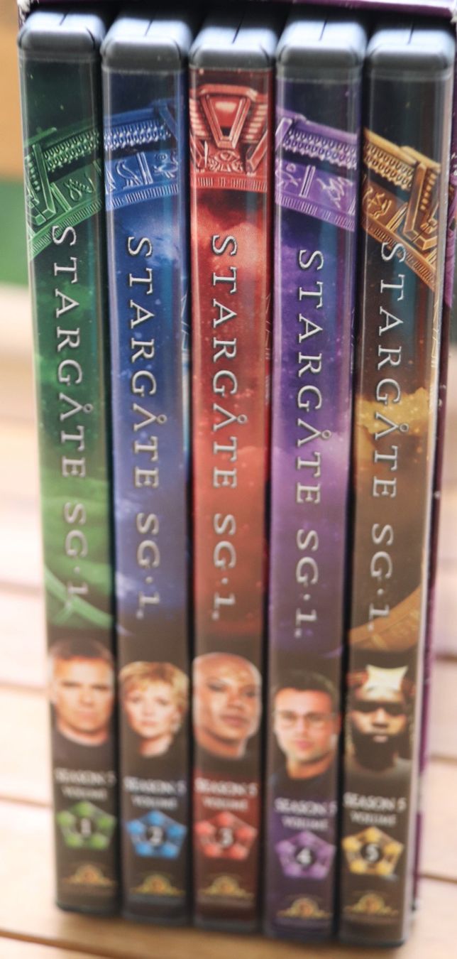 Tutti i DVDs: Stargate Season 5 – Usato da Glattfelden venduto da Sirax 3