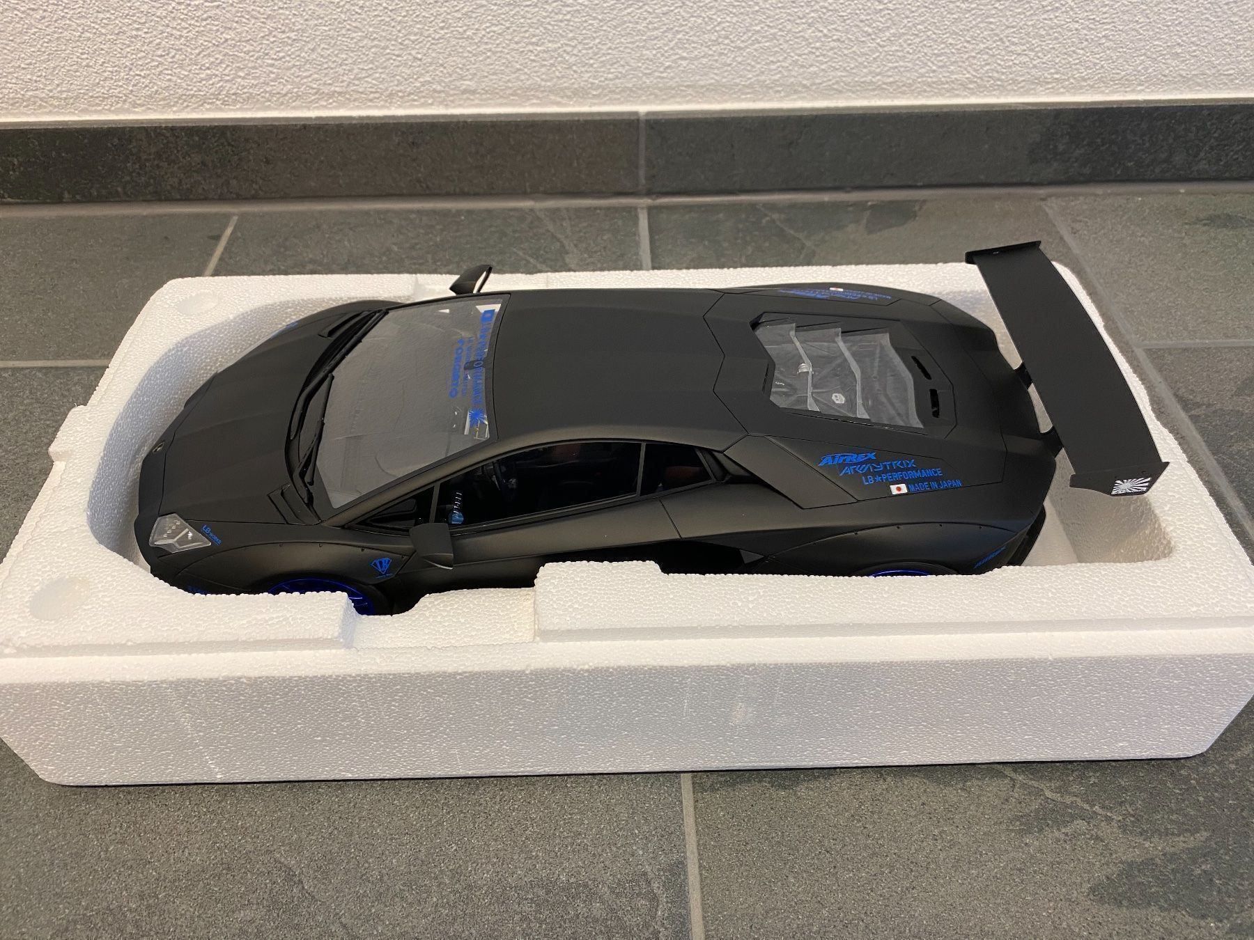 Kyosho Modellini d'auto: Lamborghini Aventador LB-Works 1:12 – Nuovo (secondo la descrizione) da Oftringen venduto da fah_6chf