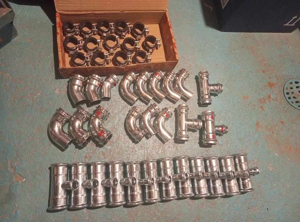 Tous les outils: Fitting presse Heizung – D'occasion à Bienne par Daniel_Schader