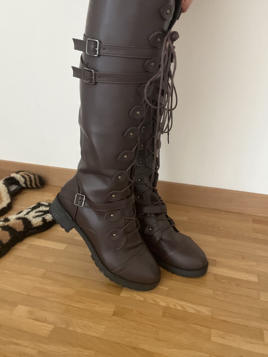 Chaussures femmes: Schnürstiefel – Neuf (Voir description) à Aarau Rohr par peg_yld8