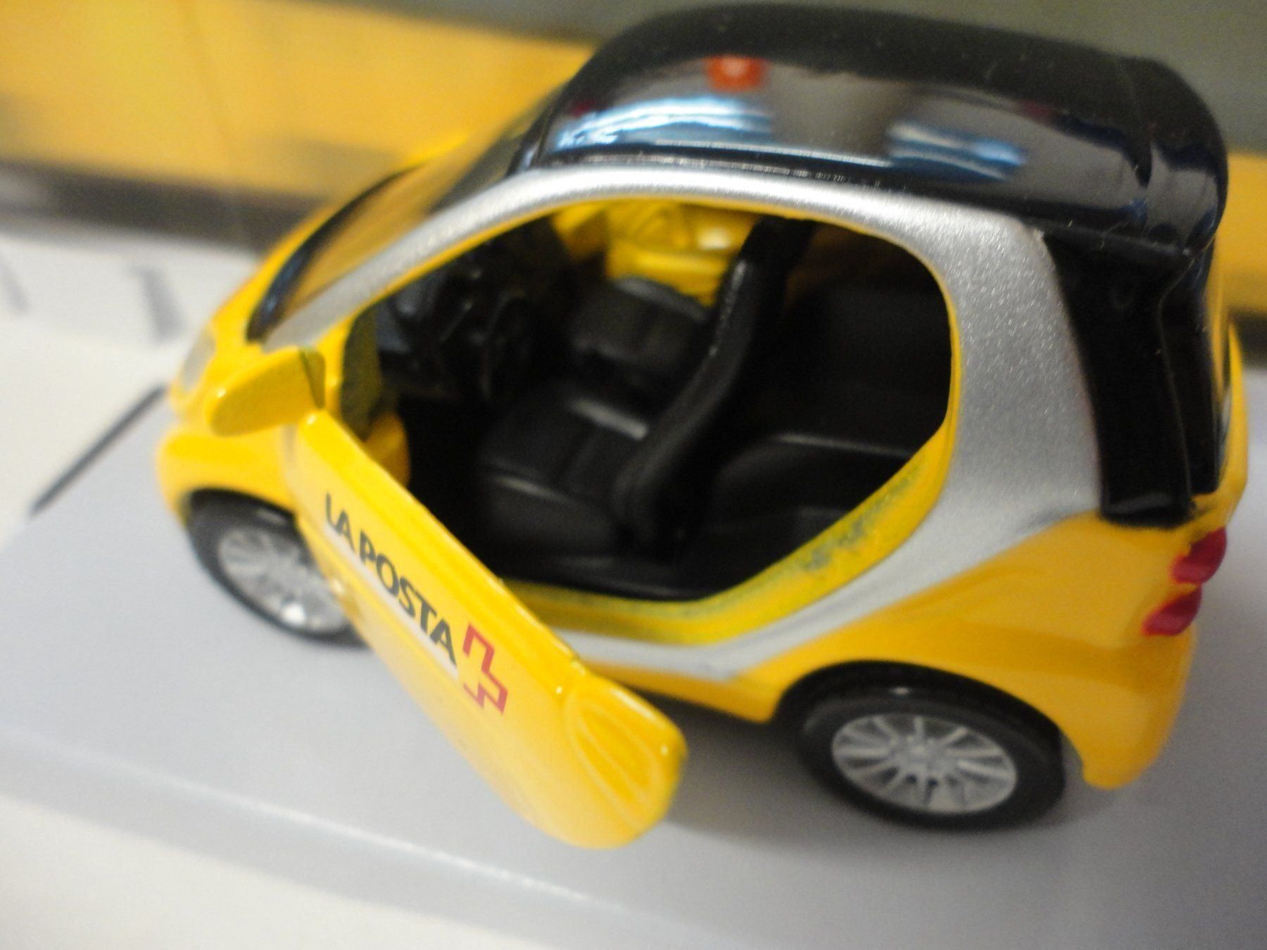 Smart Voitures modèles: Smart Post – Neuf avec emballage d'origine à Horgen par RcModell 1