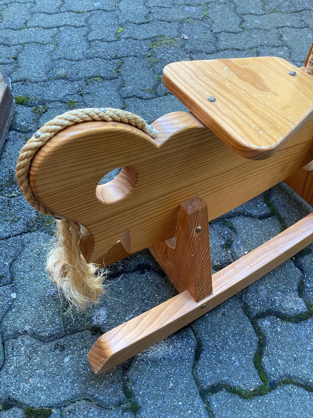 Sonstige Gartenschaukeln: Schönes massives Schaukel Rössli – Gebraucht aus Dietikon von ebegab 2