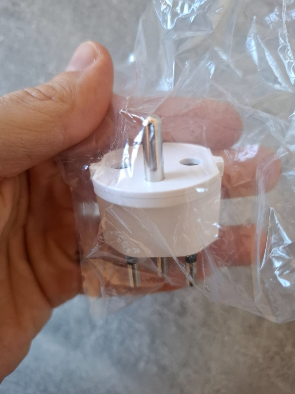 Unità & Adattatore: Schuko Stecker 3-Polig, EU zu CH – Nuovo e nell'imballaggio originale da Winterthur venduto da andrekeller95
