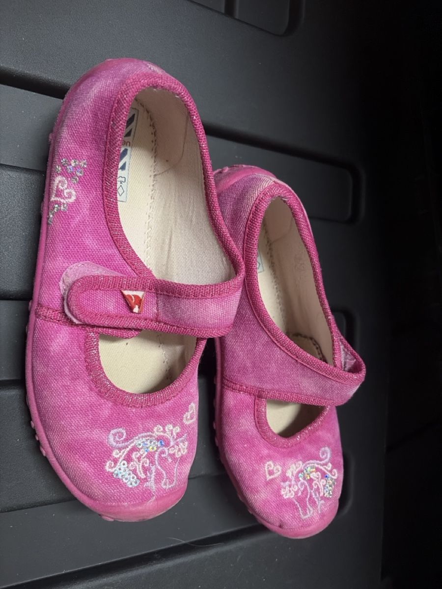 Elefanten Scarpe per ragazze: Mädchenfinken, Elefant, Grösse 30 – Usato da Granges-Paccot venduto da Fwaeber 1