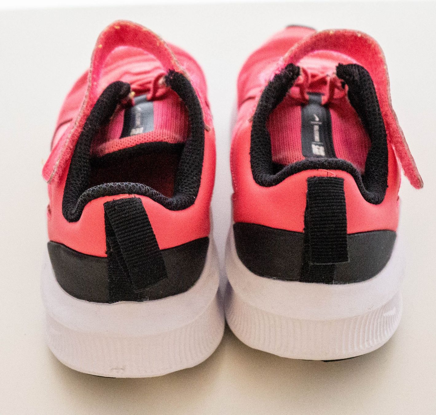 Nike Scarpe per ragazze: Nike Mädchen - Turnschuhe / Sneaker Gr.32 – Usato da Zürich venduto da sambaum 5