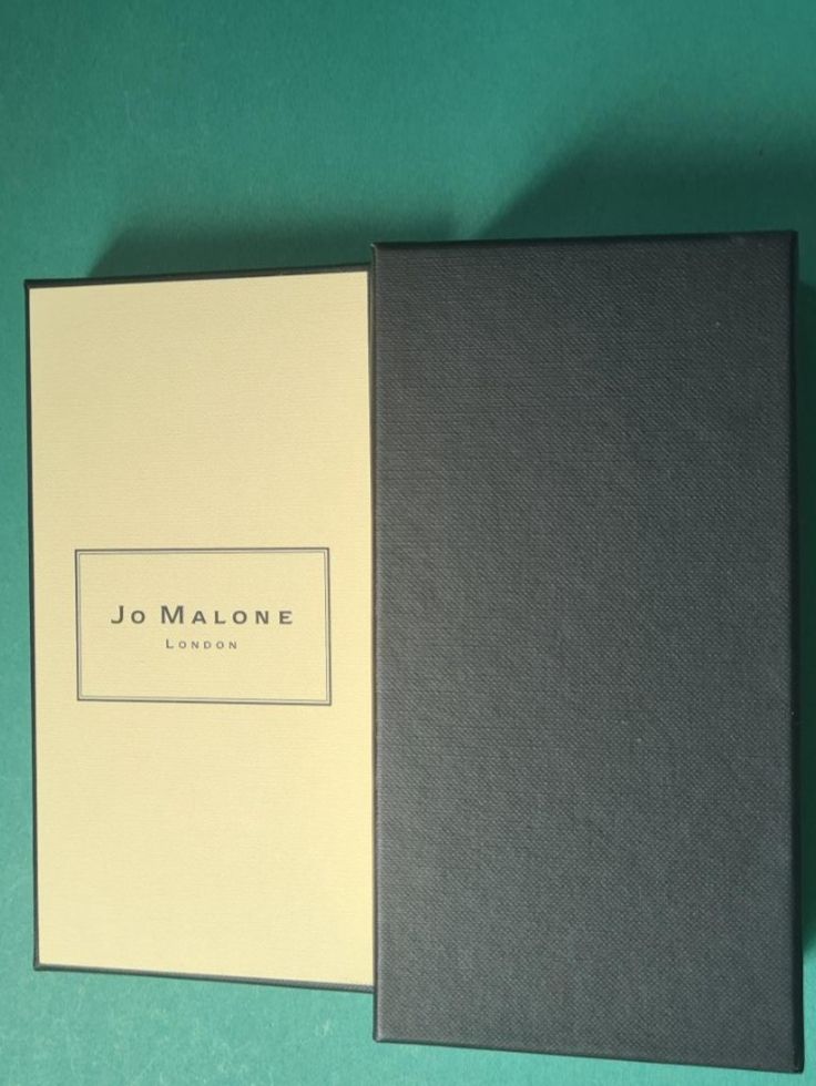 Jo Malone Sonstige Dekorationen & Accessoires: Geschenk-Box von Jo Malone / Parfüme – Neu (gemäss Beschreibung) aus Urdorf von sumrum 1