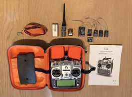 Futaba 12Z FASST 2.4 GHz completa