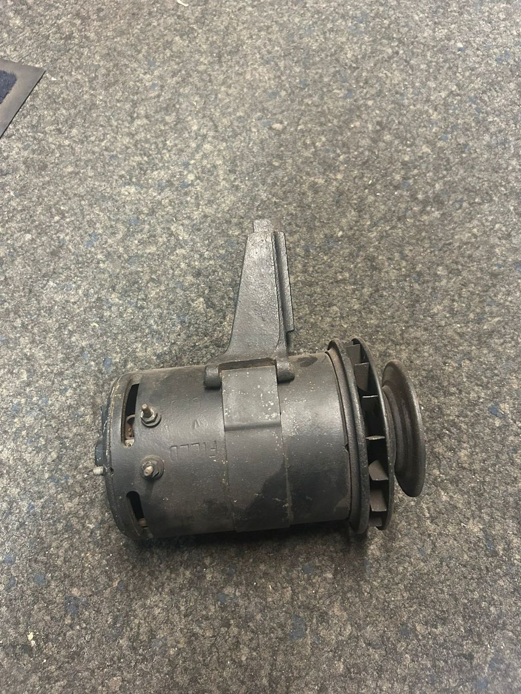 Alle Autoersatzteile: Lichtmaschine 6V Ford Flathead V8 mit Halter – Gebraucht aus Niederdorf von St170 5