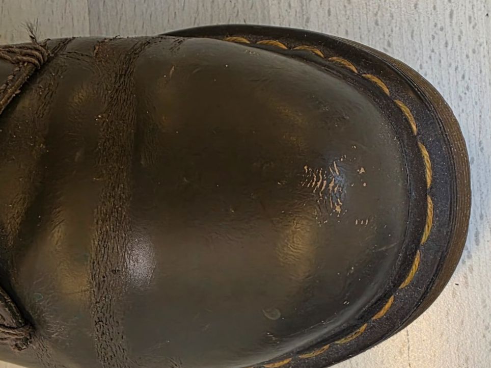 Dr. Martens Herrenschuhe: Dr. Martens Boots, grau, Gr. 38, Zeitlose Klassiker – Gebraucht aus Einsiedeln von 88vierzig. 4