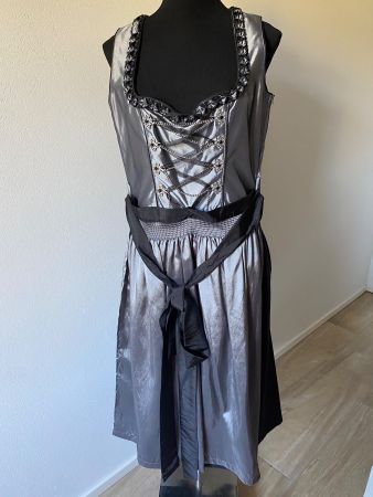 Dirndl Du, ich & Tracht Grösse 42 neuwertig