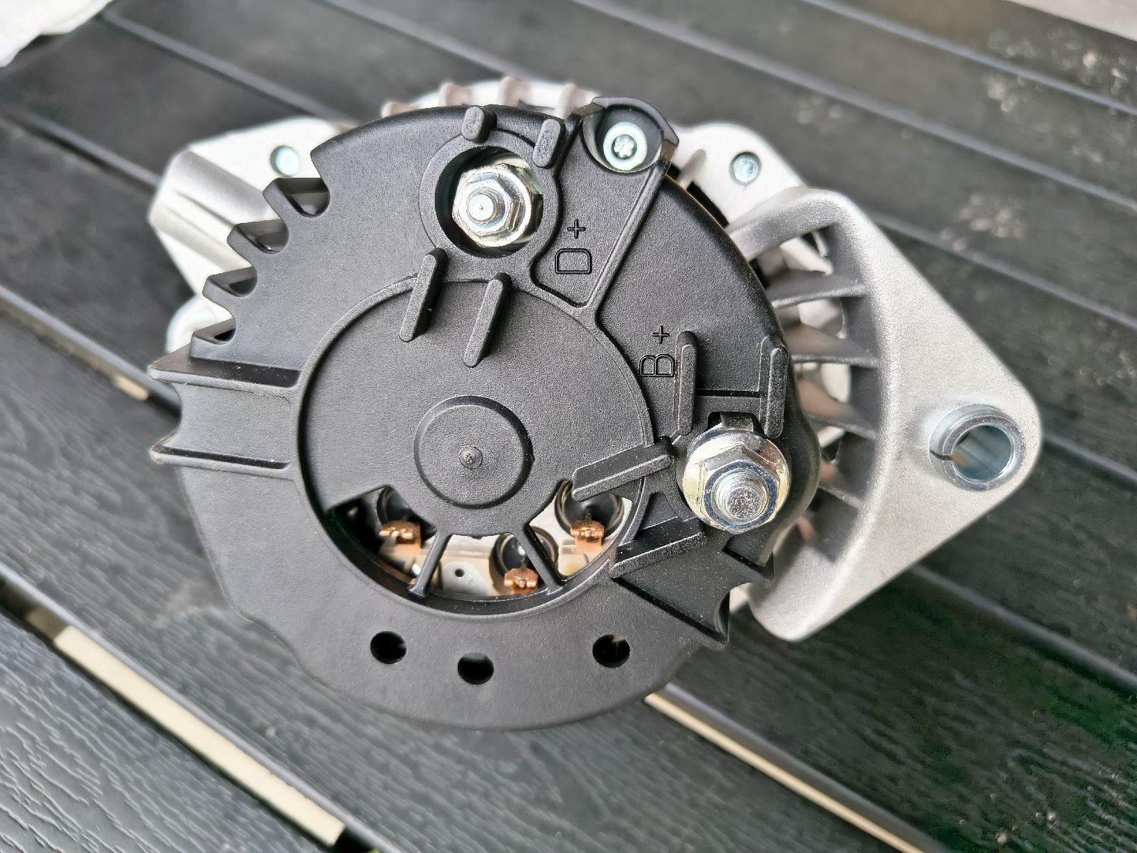 Opel Tutti pezzi di ricambio auto: Alternator Opel Astra g – Nuovo (secondo la descrizione) da Wasen im Emmental venduto da Tolinoff 4