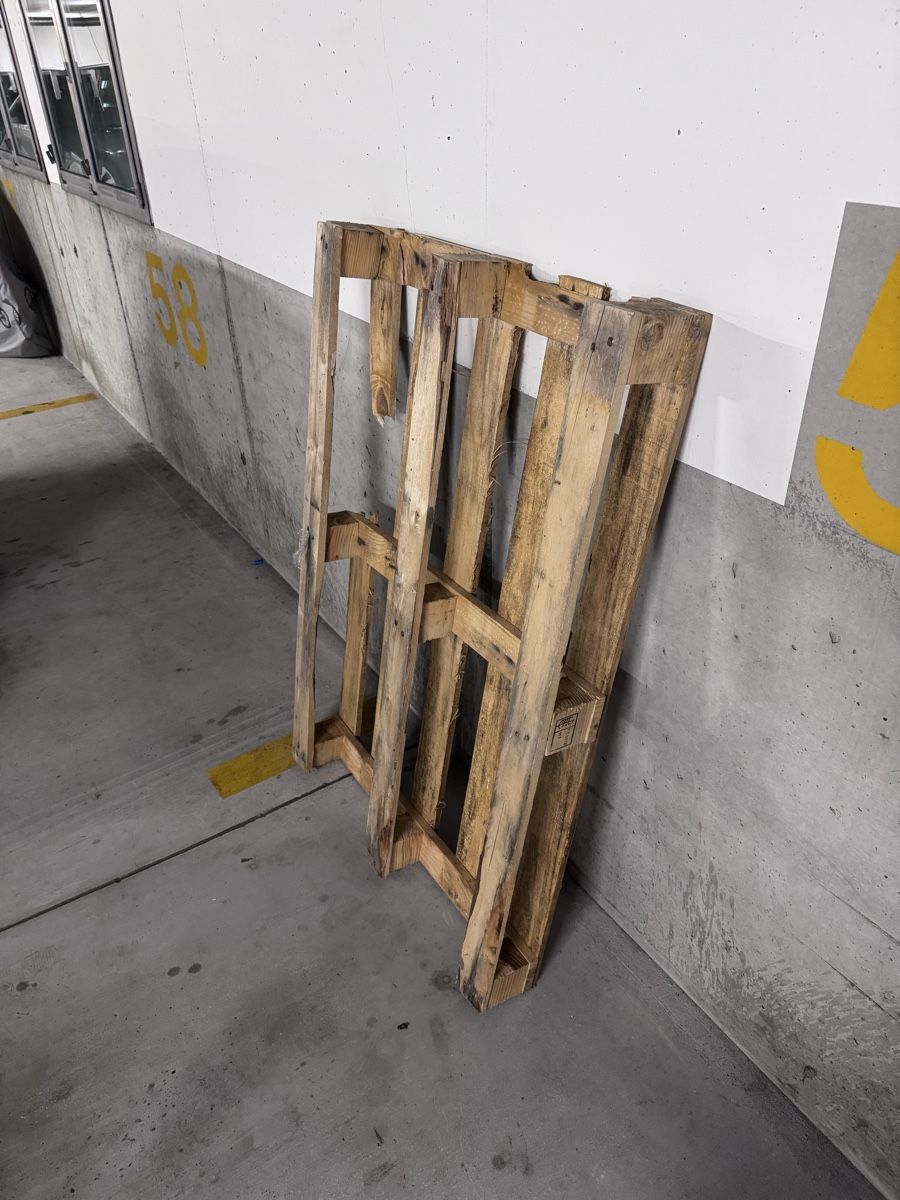 Holzartikel: Holzpalette – Gebraucht aus Buchs SG von CO_BM 1