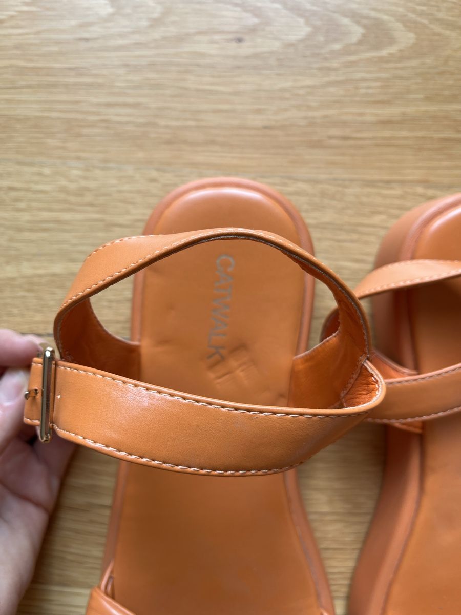 Dosenbach Scarpe da donna: Catwalk - Sommerschuhe Gr. 39 – Usato da Unterseen venduto da BiancaNBozo 3