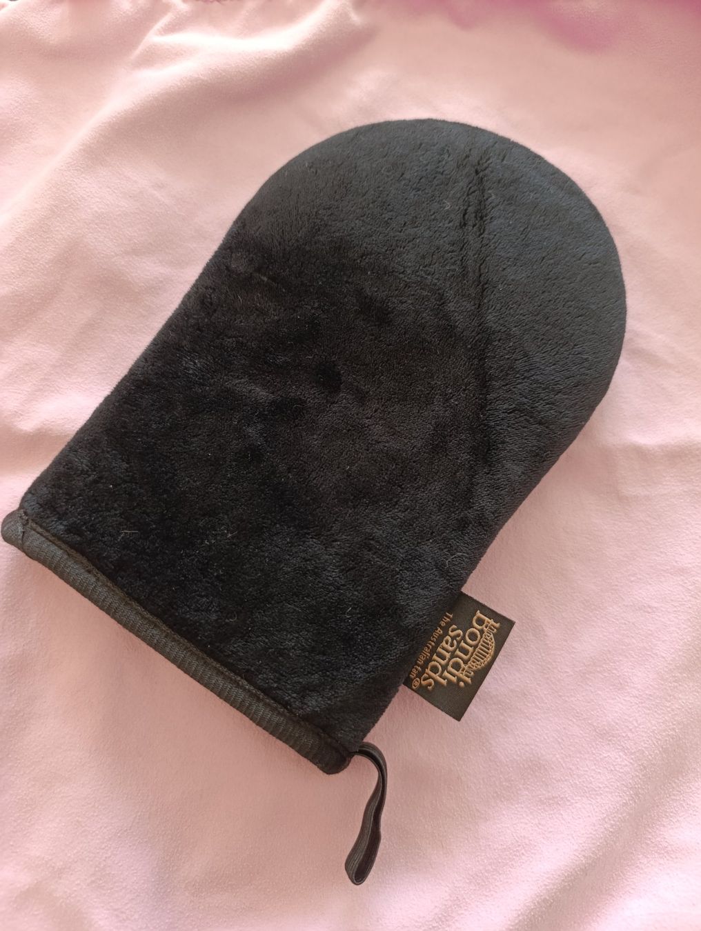 Guanti & manicotti: Bondi Sands Self Tan Application Mitt – Usato da Bilten venduto da cin_kw52