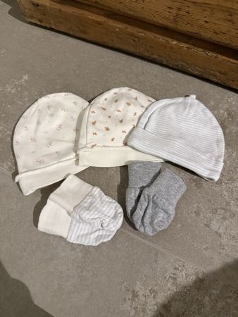 Bonnets pour nouveau-nés avec moufles anti griffes