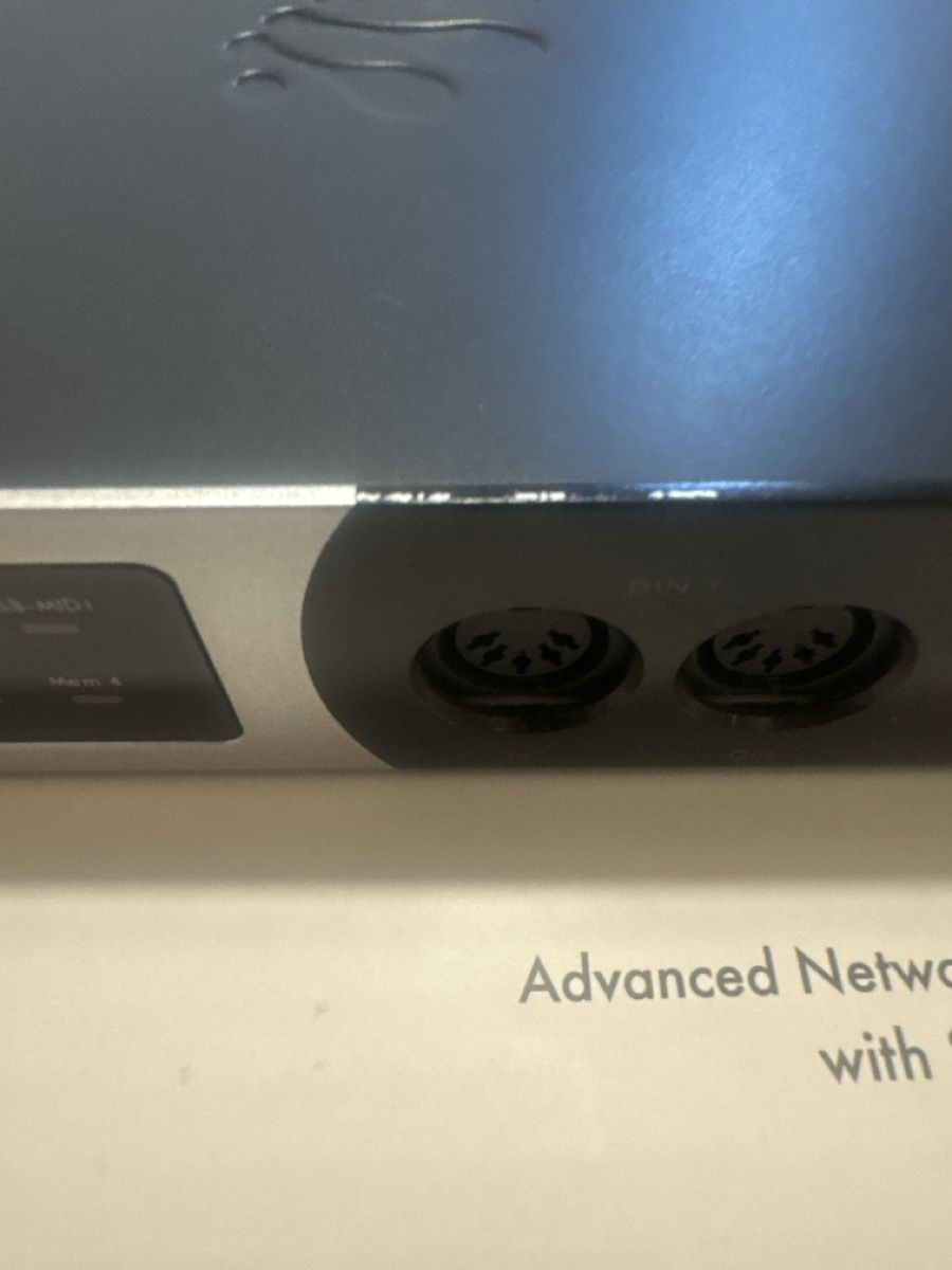 Strumenti musicali: iConnectivity mio XM Advanced Network MIDI Interface – Usato da Paudex venduto da mrh_6wwk 2