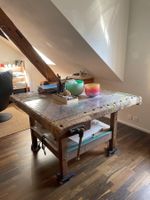 Alte Schul-Werkbank -vintage- Ausstellungsstück