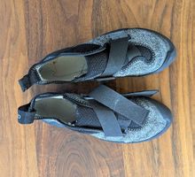 Kinder-Kletterschuhe Gr. 34 mit Klettverschluss