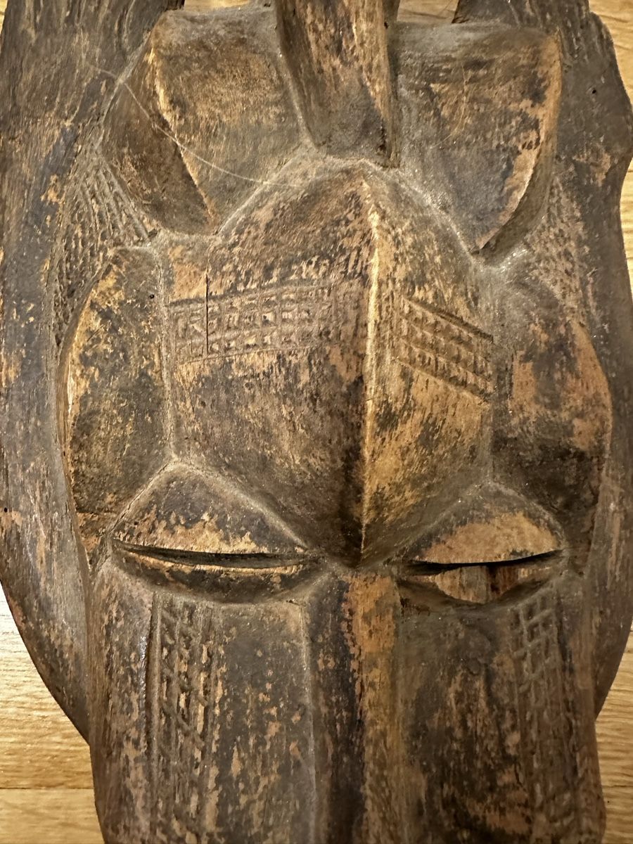 Arte internazionale: Antike, handgeschnitzte, afrikanische Maske – Usato da Bern venduto da vale35 1