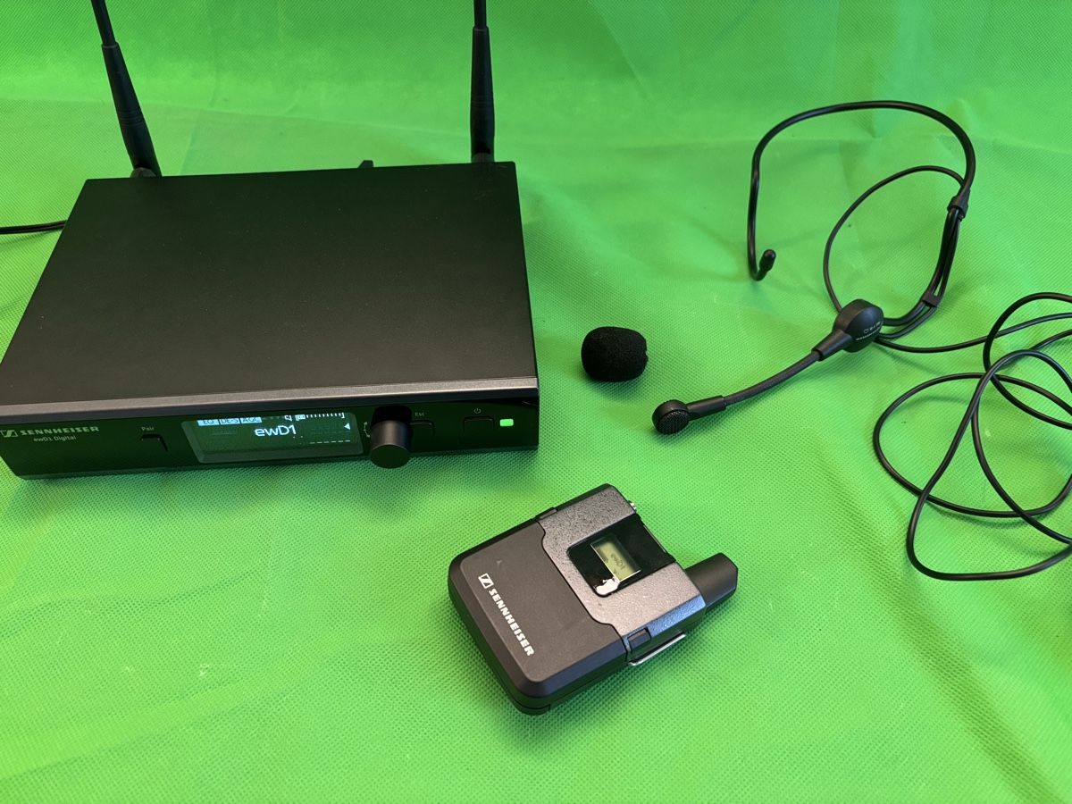 Sennheiser Mikrofone: Sennheiser ewD1 Funksystem mit Headset gebraucht – Gebraucht aus Kilchberg ZH von bionicdog